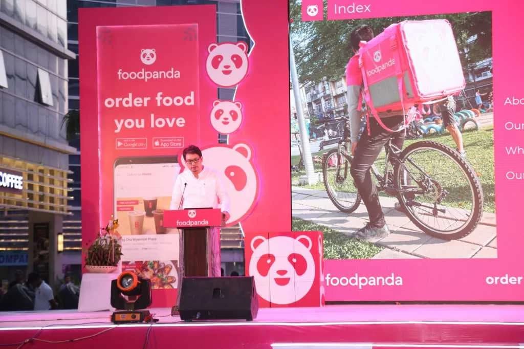 ကြီးကျယ်ခမ်းနားသော မိတ်ဆက်ပွဲနှင့်အတူ foodpanda မှ အစားအသောက် ကောင်းများကို ရန်ကုန်မြို့ရှိ မှာယူသူများထံသို့ နေ့စဉ်ပို့ဆောင်ပေးရန် အသင့်ဖြစ်နေ