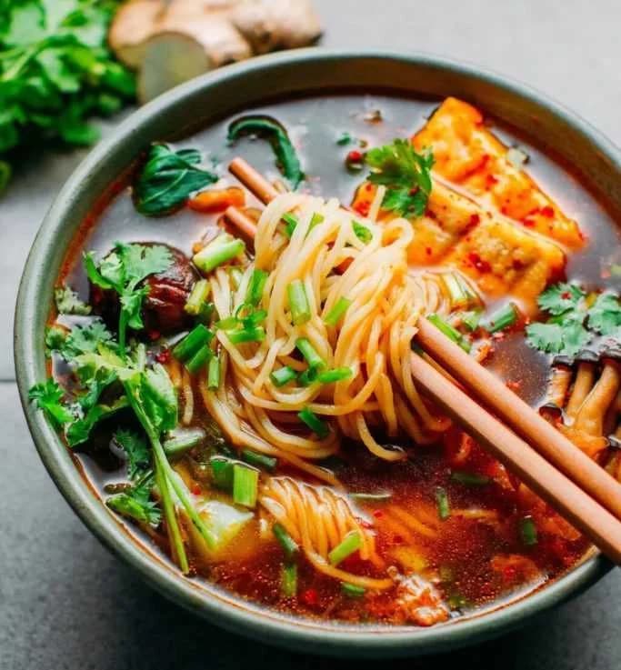 ခေါက်ဆွဲပြုတ် ကြိုက်နှစ်သက်သူများအတွက် ကင်ချီခေါက်ဆွဲပြုတ် စပ်စပ်လေး