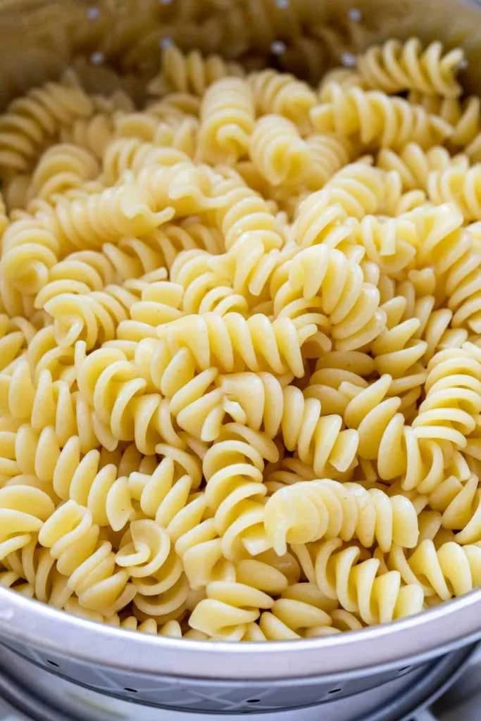 Pasta ခေါက်ဆွဲကို Professional ကျကျ ဘယ်လိုပြုတ်မလဲ